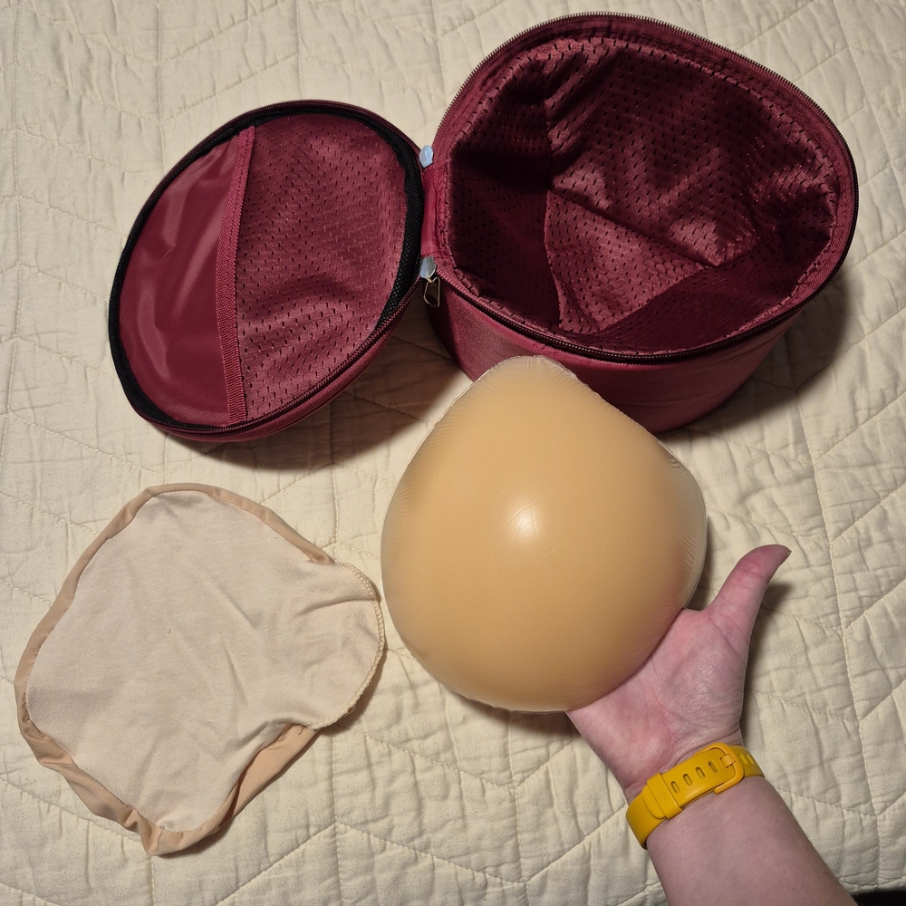 🎀 Nearly Me Prosthetic Breast Form, L